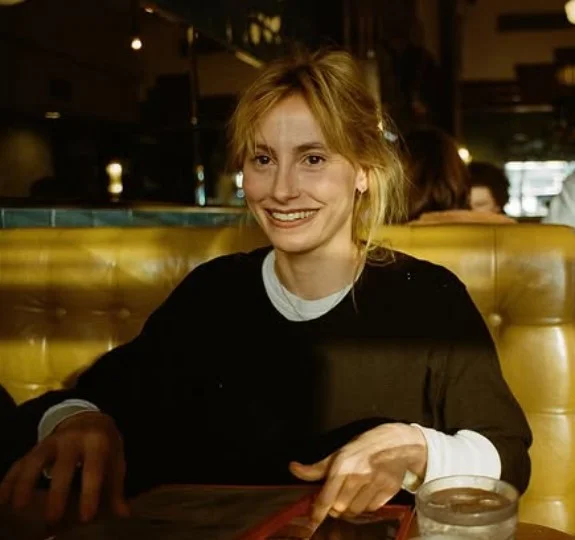 Annie Hamilton bio