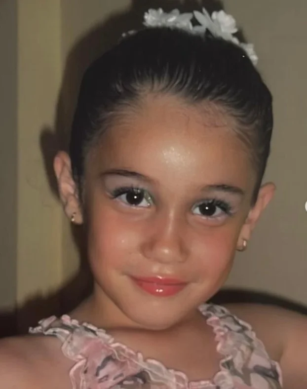 Childhood photo of Eléa Rochera
